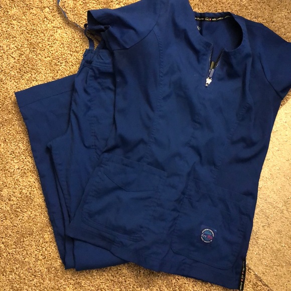 Koi Lite Scrubs. All XS.SOLD! SOLD SOLD - Picture 5 of 5